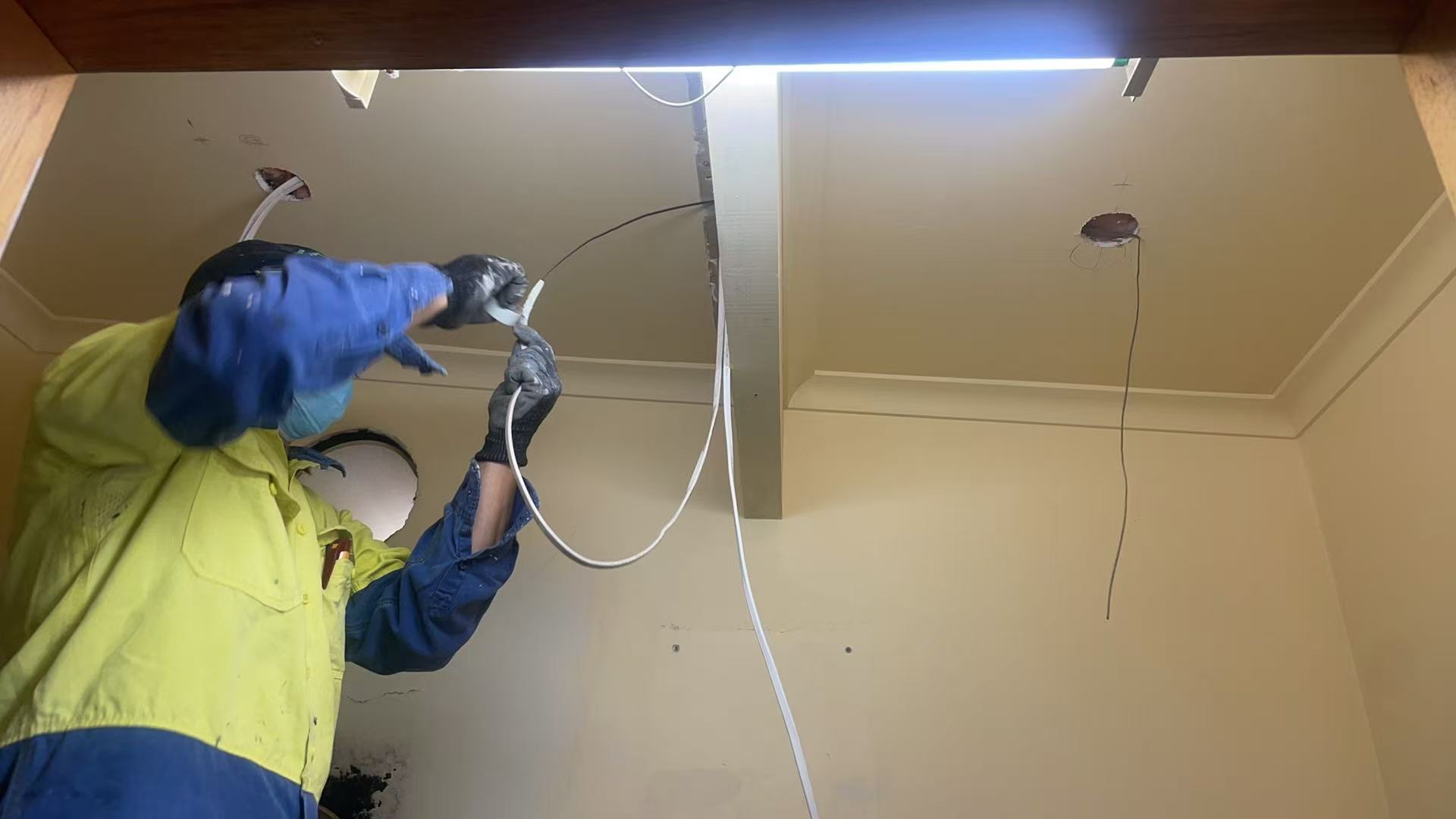 Lighting and electrical preparation